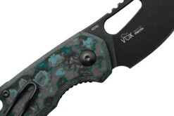 MKM Isonzo FX03-3CAD Clip Point Dark Stonewashed, Arctic Storm Carbon Fiber, Couteau De Poche, Jesper Voxnaes Design 12 MKM Isonzo FX03-3CAD Clip Point Dark Stonewashed, Arctic Storm Carbon Fiber, Couteau De Poche, Jesper Voxnaes Design -Couteaux De Poche Soldes MMK FX03 3CAD 05 mkm
