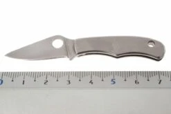 Spyderco Bug C133P Couteau Porte-clé -Couteaux De Poche Soldes SP C133P 04 spyderco bug ss plain edge spc133p d4