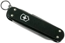 Victorinox Classic Alox Black 0.6221-23R4.KTE1 Knivesandtools Edition, Couteau Suisse -Couteaux De Poche Soldes VT0 6221 23R4 KTE1 04 victorinox
