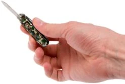 Victorinox Classic SD Camouflage 0.6223.94 Couteau Suisse -Couteaux De Poche Soldes VT0 6223 94 05 victorinox vt0 6223 94 05