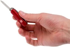 Victorinox Signature Lite Rouge 0.6226 Couteau Suisse -Couteaux De Poche Soldes VT0 6226 06 victorinox vt0 6226 06