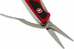 Victorinox RangerGrip 71 Gardener Rouge-noir VT0.9713.C Couteau Suisse 10 Victorinox RangerGrip 71 Gardener Rouge-noir VT0.9713.C Couteau Suisse -Couteaux De Poche Soldes VT0 9713 C 03 victorinox rangergrip 71 gardener vt0 9713 c d3