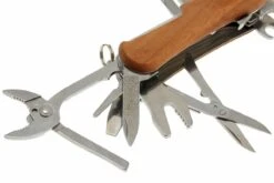 Victorinox EvoWood S557 2.5221.S63 Couteau Suisse -Couteaux De Poche Soldes VT2 5221 S63 03 victorinox evowood s557 vt2 5221 s63 d3