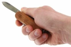 Victorinox EvoWood S557 2.5221.S63 Couteau Suisse -Couteaux De Poche Soldes VT2 5221 S63 07 victorinox evowood s557 vt2 5221 s63 d7