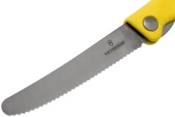 Victorinox SwissClassic Couteau à Légumes Pliant Dentelé Jaune, 6.7836.F8B -Couteaux De Poche Soldes VT6 7836 F8B 03 victorinox