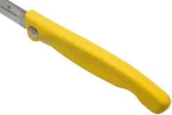 Victorinox SwissClassic Couteau à Légumes Pliant Dentelé Jaune, 6.7836.F8B -Couteaux De Poche Soldes VT6 7836 F8B 06 victorinox